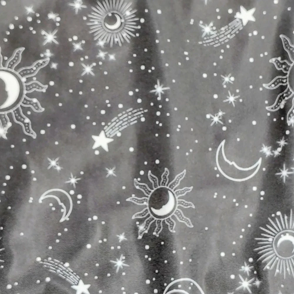 No Boundaries Gray Sun Moon Star Print One Piece Swimsuit - M‎ (7-9) pool